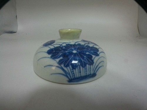 11111002清晚期莲池纹青花糖罐盖