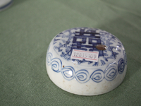 16214007清代晚期喜字纹青花粉盒上盖